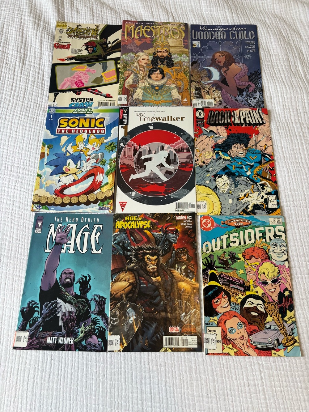 DC Comics Multi-Color Comic Cover Collection - Blue, Red, Yellow, Green, Black